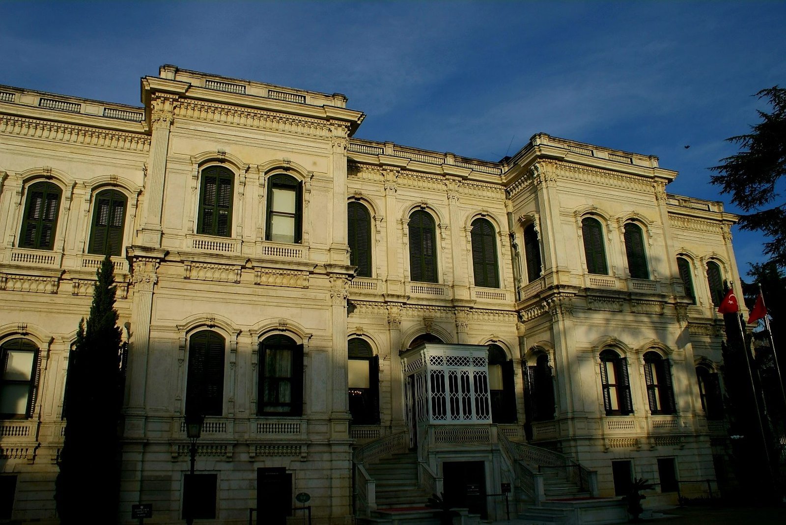 Yıldız Palace collection cover